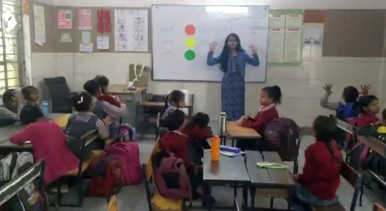Becoming a Teacher in India – A Web of Illusions